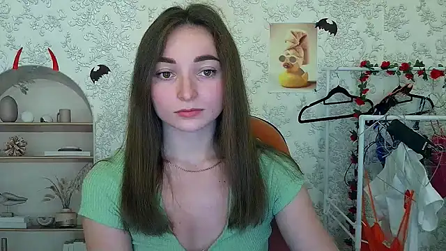 Snapshot of _Barbie_Kiss_ chatting on November 2, 2025, 5:40 pm Barbie Kiss online show from November 2, 2025, 5:40 pm