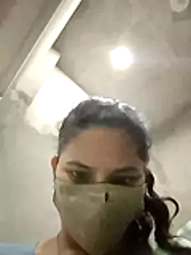 VyingAviary online show from May 4, 2026, 2:59 am