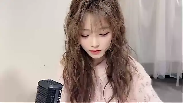 Snapshot of LL-orangecat chatting on March 7, 2025, 3:18 pm LL-orangecat online show from March 7, 2025, 3:18 pm