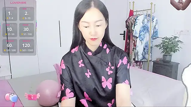 paopao-a online show from October 19, 2025, 4:04 am