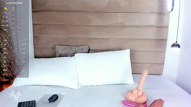 IsabellaJonns online show from January 18, 2025, 4:26 am