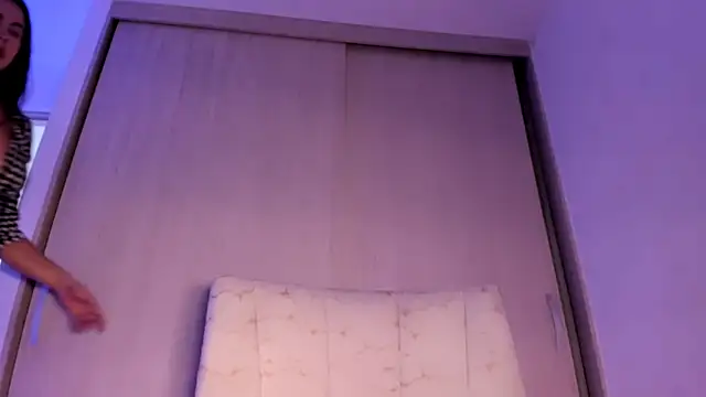 Snapshot of CoralineKam1 chatting on February 11, 2026, 7:47 pm CoralineKam1 online show from February 11, 2026, 7:47 pm