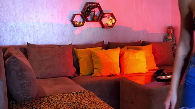 Snapshot of angelinaRae chatting on February 22, 2026, 4:08 pm angelinaRae online show from February 22, 2026, 4:08 pm