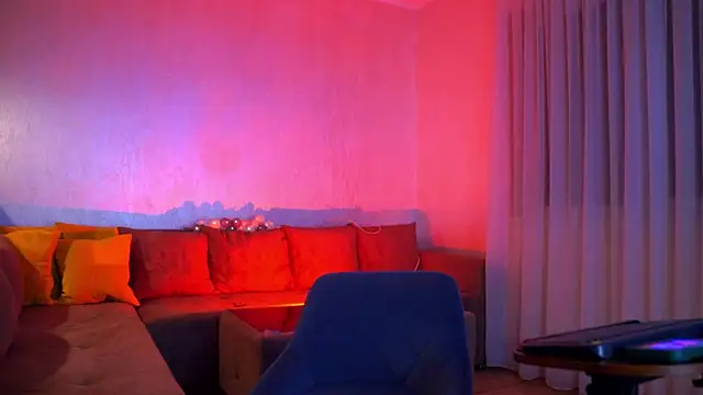 Snapshot of angelinaRae chatting on January 14, 2026, 5:49 pm angelinaRae online show from January 14, 2026, 5:49 pm