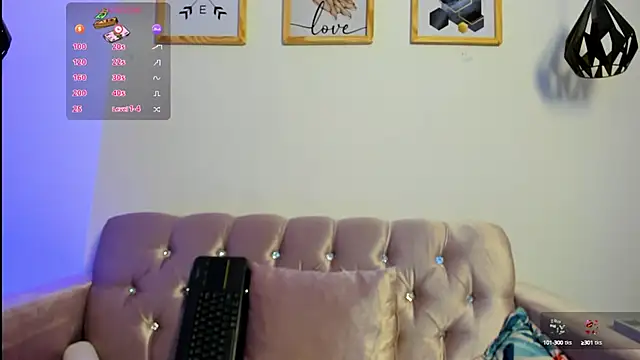 alanavega11 online show from September 30, 2025, 12:11 pm