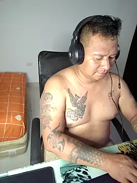 siatodo02 online show from December 7, 2024, 3:42 am