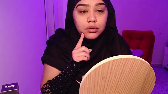 VenussTits97 online show from June 10, 2026, 1:23 pm