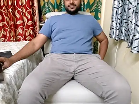 Snapshot of PawanHyd7 chatting on July 6, 2026, 1:01 am PawanHyd7 online show from July 6, 2026, 1:01 am