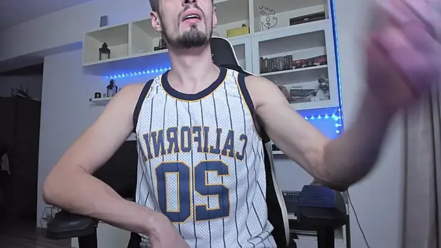 Snapshot of ToddClaytonn chatting on November 30, 2025, 8:04 am ToddClaytonn online show from November 30, 2025, 8:04 am