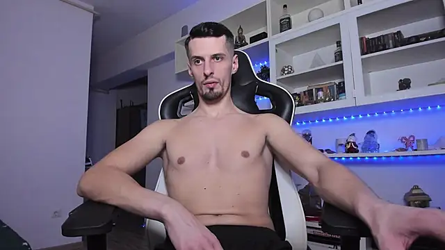 Snapshot of ToddClaytonn chatting on February 2, 2025, 1:30 pm ToddClaytonn online show from February 2, 2025, 1:30 pm