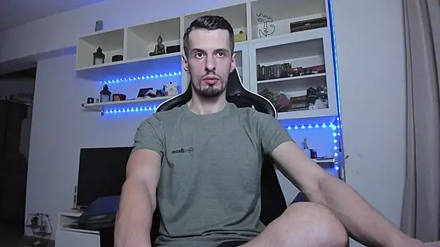 Snapshot of ToddClaytonn chatting on November 15, 2025, 2:15 am ToddClaytonn online show from November 15, 2025, 2:15 am