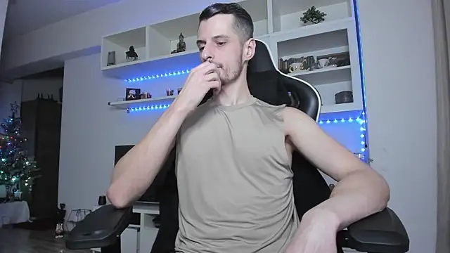 Snapshot of ToddClaytonn chatting on January 6, 2026, 6:23 pm ToddClaytonn online show from January 6, 2026, 6:23 pm