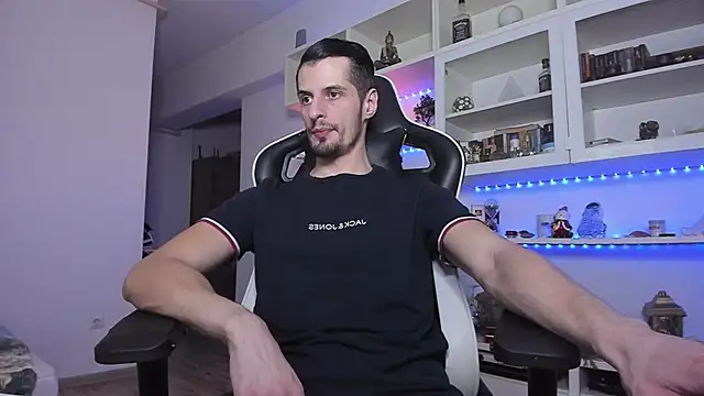 Snapshot of ToddClaytonn chatting on January 22, 2025, 1:31 am ToddClaytonn online show from January 22, 2025, 1:31 am