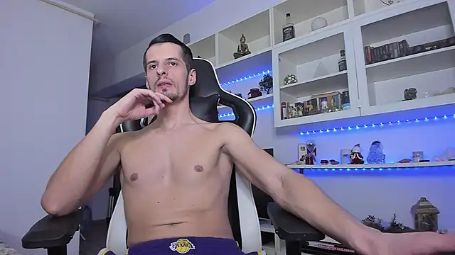 Snapshot of ToddClaytonn chatting on January 19, 2025, 1:10 am ToddClaytonn online show from January 19, 2025, 1:10 am