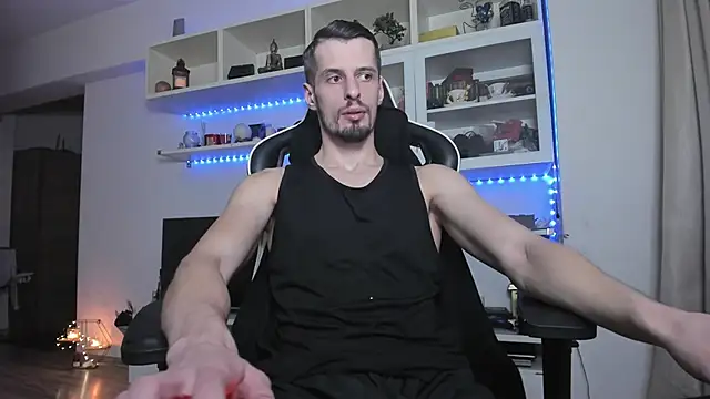 Snapshot of ToddClaytonn chatting on December 15, 2025, 10:15 pm ToddClaytonn online show from December 15, 2025, 10:15 pm