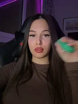 Snapshot of EricaWalls chatting on November 10, 2025, 3:06 pm EricaWalls online show from November 10, 2025, 3:06 pm