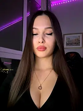 Snapshot of EricaWalls chatting on December 14, 2025, 3:17 pm EricaWalls online show from December 14, 2025, 3:17 pm