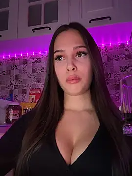 Snapshot of EricaWalls chatting on March 6, 2025, 8:59 pm EricaWalls online show from March 6, 2025, 8:59 pm