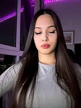 Snapshot of EricaWalls chatting on December 17, 2025, 5:29 pm EricaWalls online show from December 17, 2025, 5:29 pm