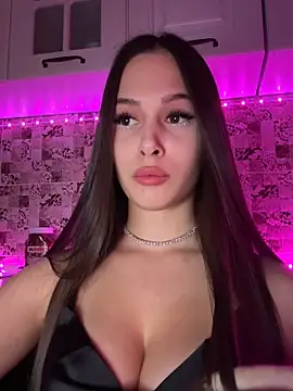 Snapshot of EricaWalls chatting on February 14, 2025, 4:20 pm EricaWalls online show from February 14, 2025, 4:20 pm