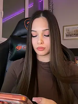 Snapshot of EricaWalls chatting on January 16, 2026, 8:57 pm EricaWalls online show from January 16, 2026, 8:57 pm