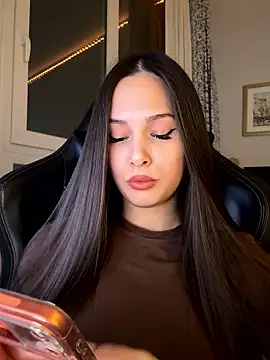 Snapshot of EricaWalls chatting on January 11, 2026, 3:30 pm EricaWalls online show from January 11, 2026, 3:30 pm