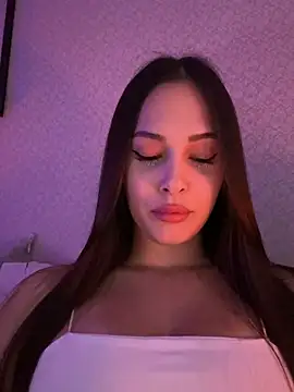 Snapshot of EricaWalls chatting on February 3, 2025, 8:03 pm EricaWalls online show from February 3, 2025, 8:03 pm