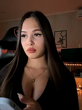 Snapshot of EricaWalls chatting on September 13, 2025, 7:58 pm EricaWalls online show from September 13, 2025, 7:58 pm