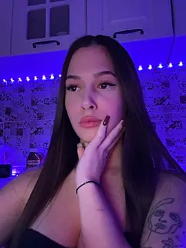 Snapshot of EricaWalls chatting on January 29, 2025, 7:32 pm EricaWalls online show from January 29, 2025, 7:32 pm