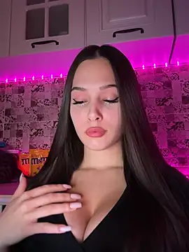 Snapshot of EricaWalls chatting on February 20, 2025, 7:52 pm EricaWalls online show from February 20, 2025, 7:52 pm