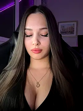 Snapshot of EricaWalls chatting on November 22, 2025, 7:24 pm EricaWalls online show from November 22, 2025, 7:24 pm