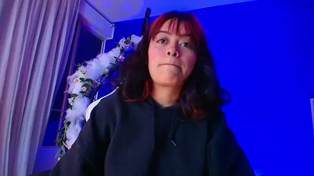 Snapshot of vanelope11 chatting on March 2, 2026, 7:15 am vanelope11 online show from March 2, 2026, 7:15 am