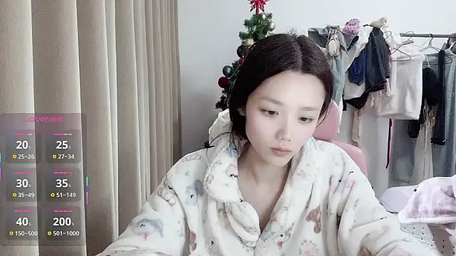 Snapshot of Puff-521 chatting on April 1, 2026, 1:01 pm Puff-521 online show from April 1, 2026, 1:01 pm