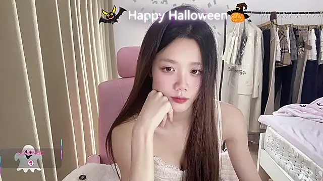 Snapshot of Puff-521 chatting on December 19, 2025, 12:51 pm Puff-521 online show from December 19, 2025, 12:51 pm