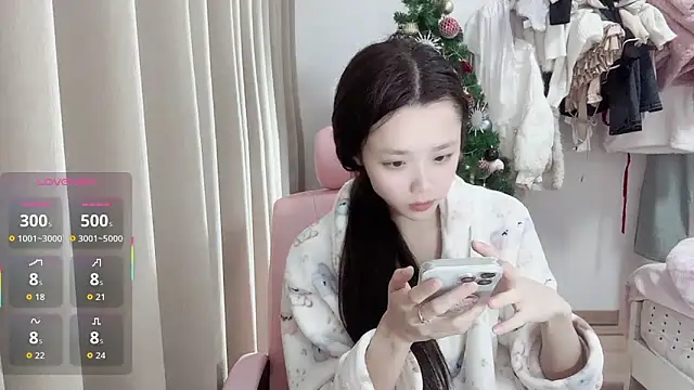 Snapshot of Puff-521 chatting on March 24, 2026, 12:49 pm Puff-521 online show from March 24, 2026, 12:49 pm