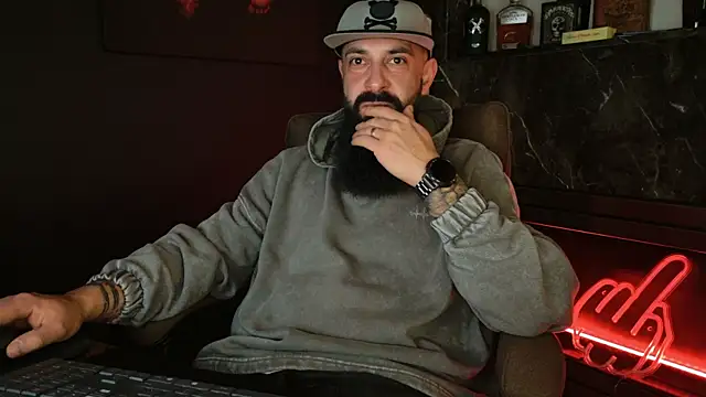 Snapshot of axxelrich_ chatting on December 19, 2025, 4:49 am axxelrich online show from December 19, 2025, 4:49 am