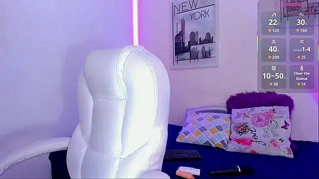 katy giil online show from November 28, 2025, 7:03 pm