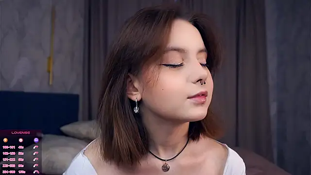 DevonaBucher online show from October 20, 2025, 4:58 am