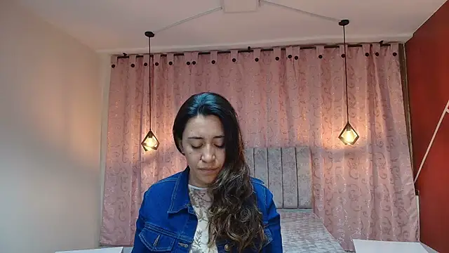 VioletaScott  online show from November 13, 2025, 1:15 pm