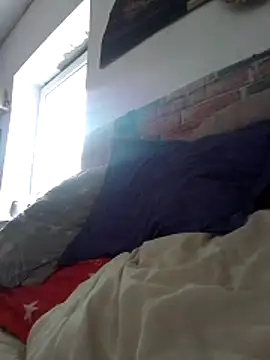 kriszy baby online show from March 9, 2026, 8:07 am