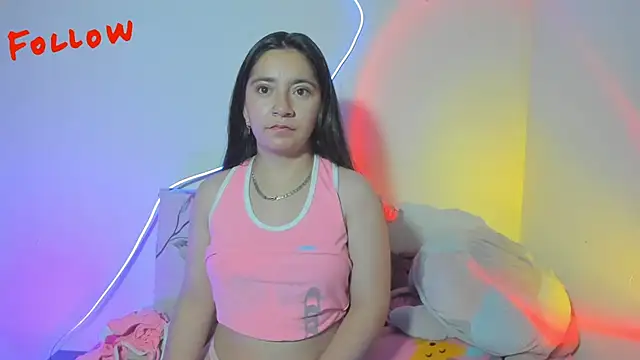 Snapshot of litle_mily_ chatting on October 28, 2025, 11:20 am litle mily online show from October 28, 2025, 11:20 am