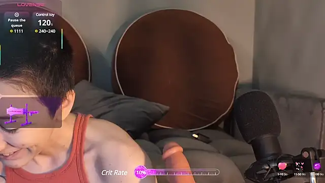 lovelylucyy online show from March 7, 2025, 9:59 pm