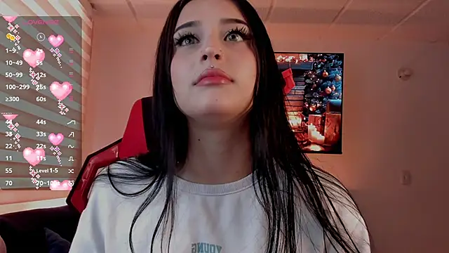 Snapshot of Charlotte_greys chatting on November 12, 2025, 2:10 pm Charlotte greys online show from November 12, 2025, 2:10 pm