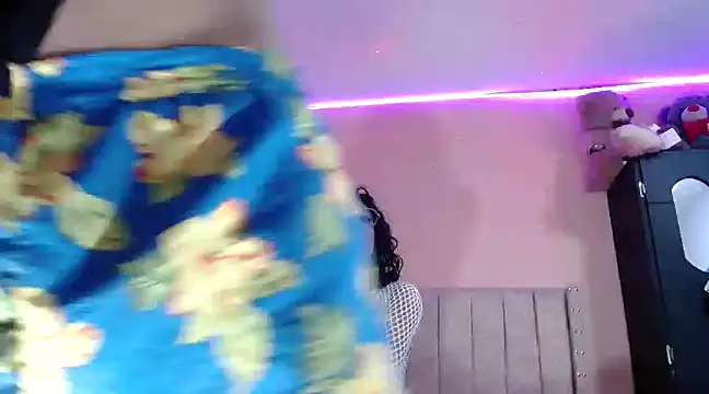 Snapshot of vanessa_nauthygirls chatting on February 17, 2025, 6:17 pm vanessa nauthygirls online show from February 17, 2025, 6:17 pm