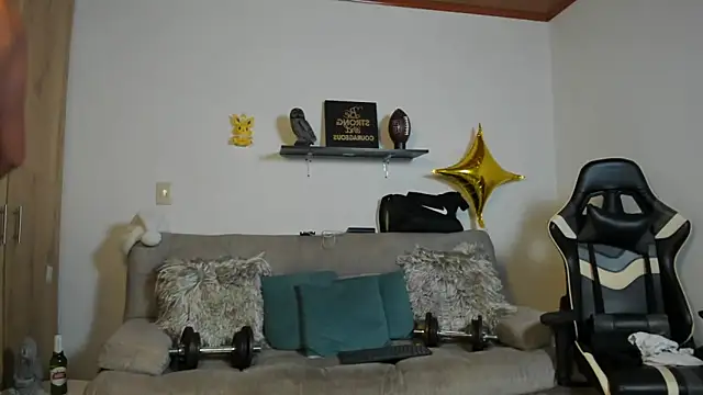 Snapshot of julian_wallace chatting on December 22, 2025, 3:01 pm julian wallace online show from December 22, 2025, 3:01 pm