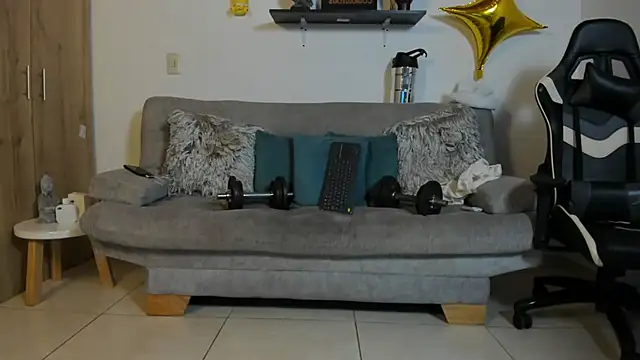 julian wallace online show from September 10, 2025, 2:38 pm