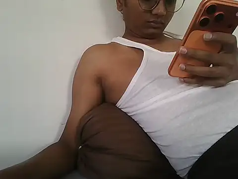 Snapshot of darshan_guj chatting on April 21, 2026, 5:14 am darshan guj online show from April 21, 2026, 5:14 am