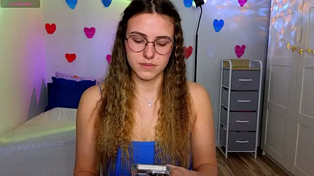 Snapshot of sophia_euphoriaa chatting on February 6, 2026, 8:54 am sophia euphoriaa online show from February 6, 2026, 8:54 am