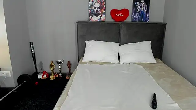 Snapshot of MuscleXXXBarbie chatting on April 12, 2026, 4:27 am MuscleXXXBarbie online show from April 12, 2026, 4:27 am