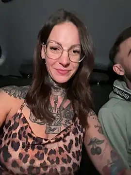 Snapshot of BrownieyQueen chatting on January 18, 2026, 5:16 pm BrownieyQueen online show from January 18, 2026, 5:16 pm